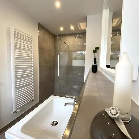 Hébergement de vacances 'achterdeck' Moderne & Hochwertige Hausscheibe In Sackgassenlage! Westerholz