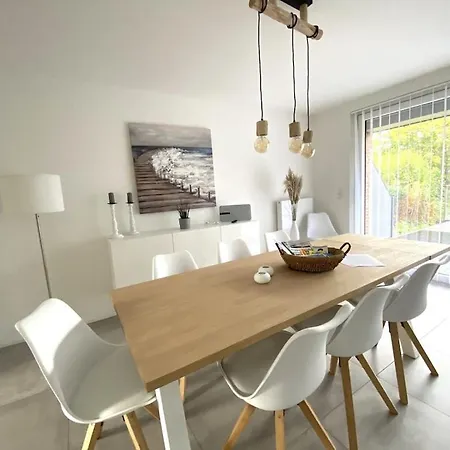 'achterdeck' Moderne & Hochwertige Hausscheibe In Sackgassenlage! *